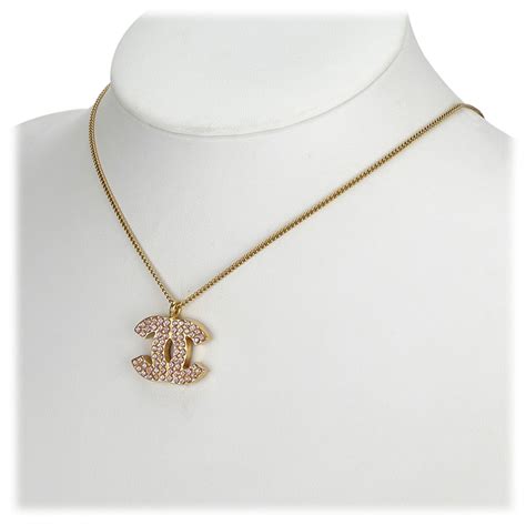 collana perla e oro stile chanel|chanel collane donna.